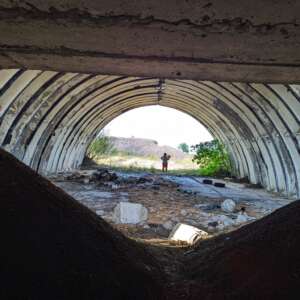 Blick in einen Bunker in Bulgarien